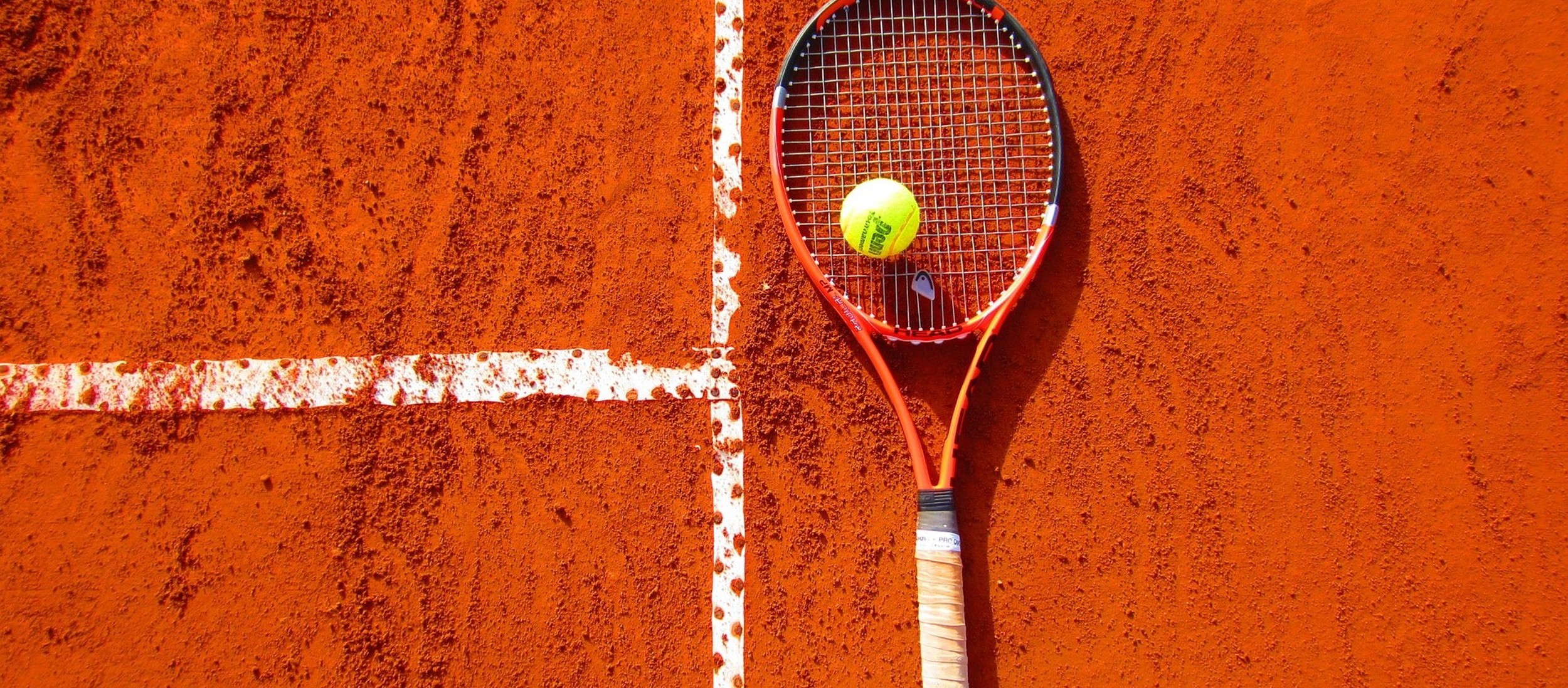 Gravel + racket