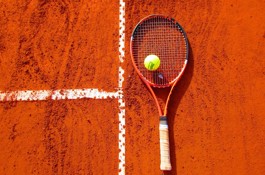 Gravel + racket